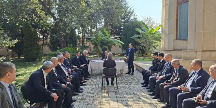 Bərdə Rayon İcra Hakimiyyətinin başçısı Vidadi İsayev növbəti vətəndaş qəbulu keçirib